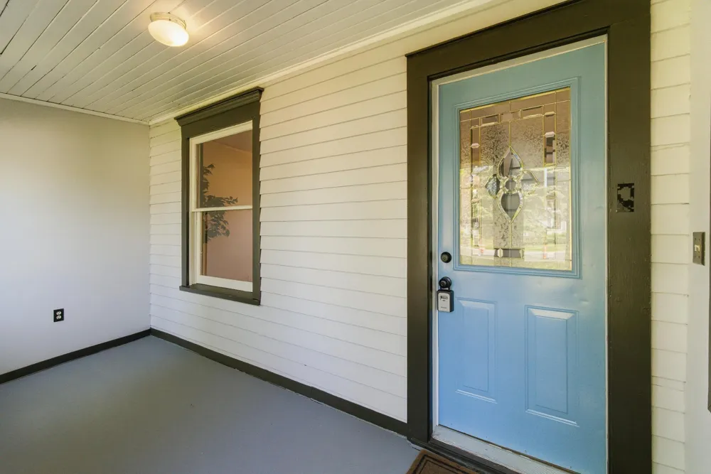 1035 E Main Street Mankato, MN 56001