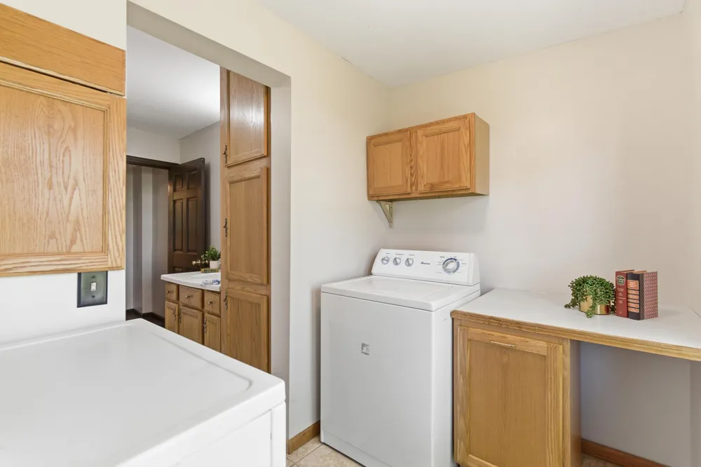 1035 E Main Street Mankato, MN 56001