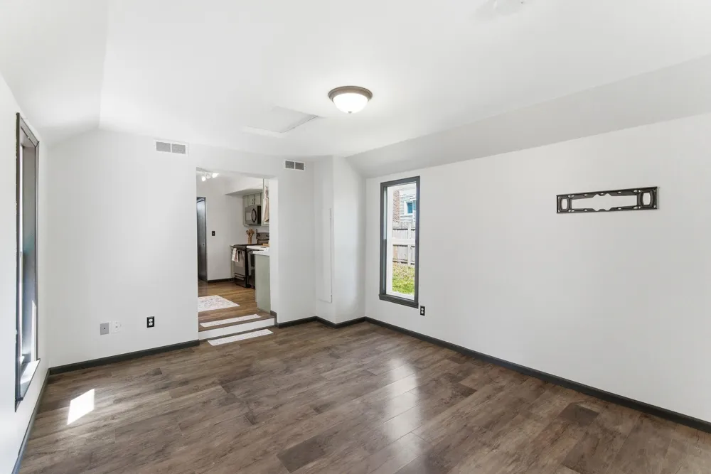 1035 E Main Street Mankato, MN 56001