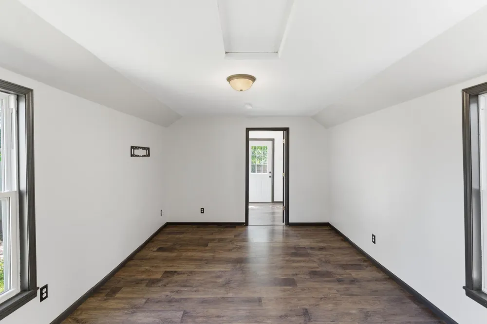 1035 E Main Street Mankato, MN 56001