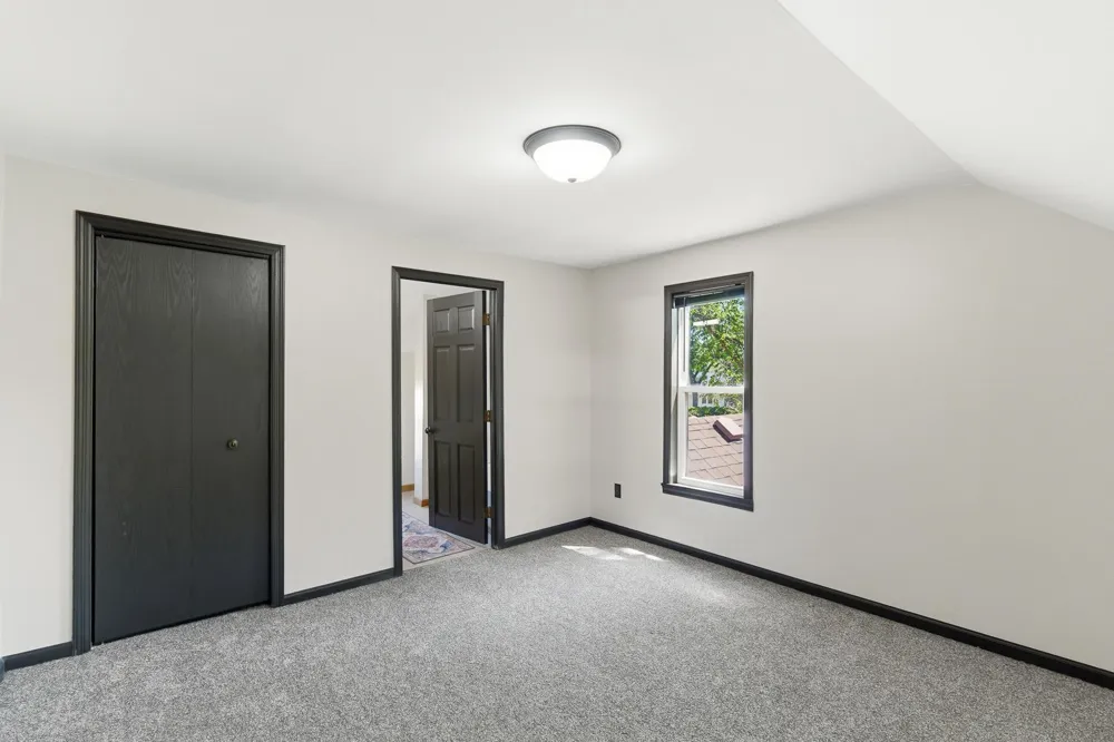 1035 E Main Street Mankato, MN 56001