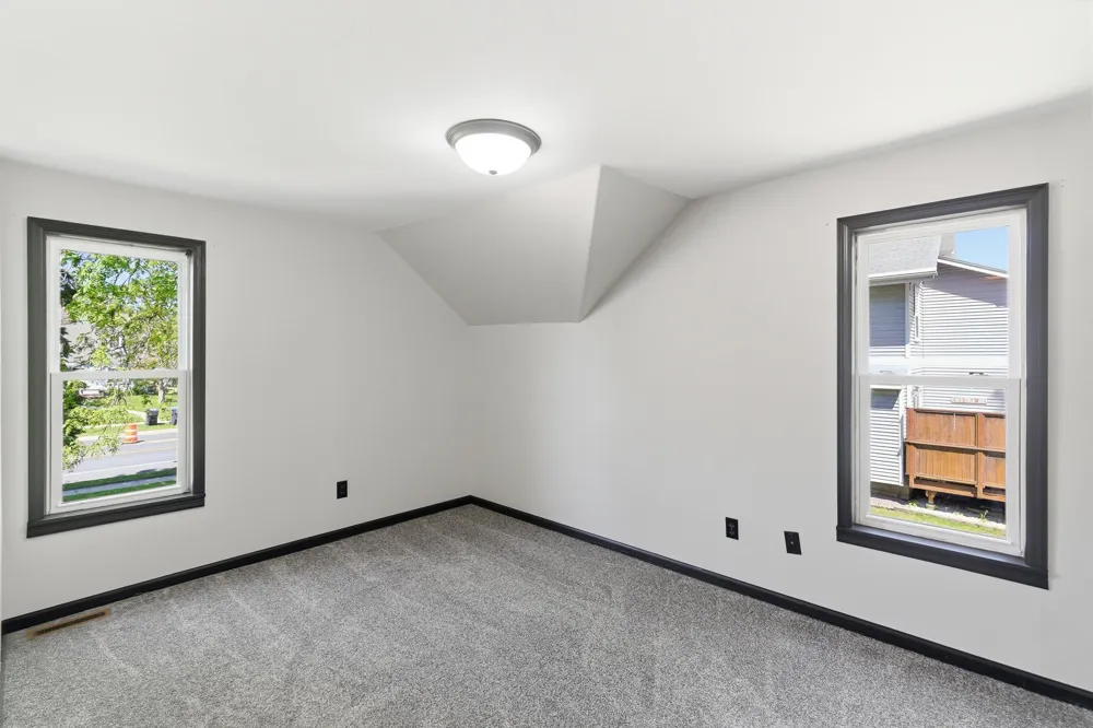 1035 E Main Street Mankato, MN 56001