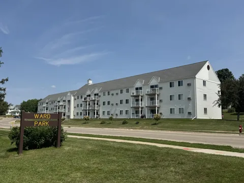 101 Albion Avenue #201