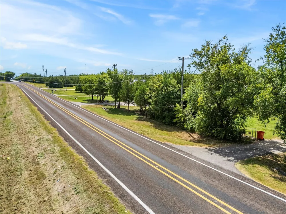 976 Fm 2194 Farmersville, TX 75442