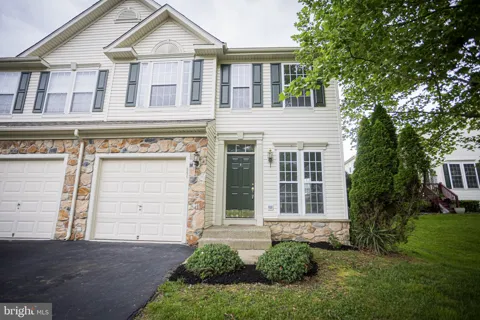 556 MOCKINGBIRD WAY