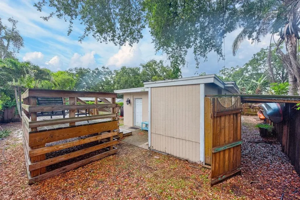 610 1ST AVENUE NE Largo, FL 33770