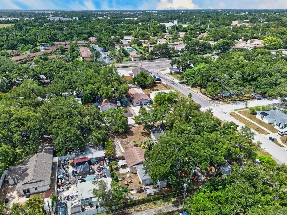 610 1ST AVENUE NE Largo, FL 33770