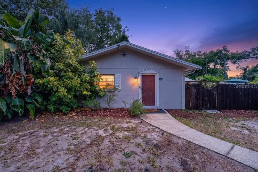 610 1ST AVENUE NE Largo, FL 33770
