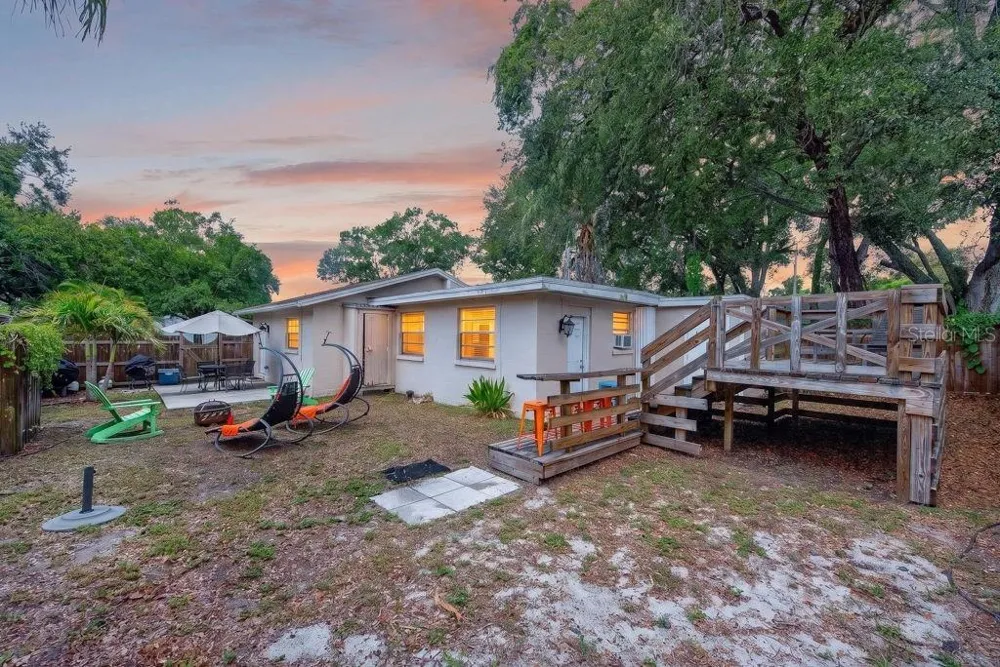 610 1ST AVENUE NE Largo, FL 33770