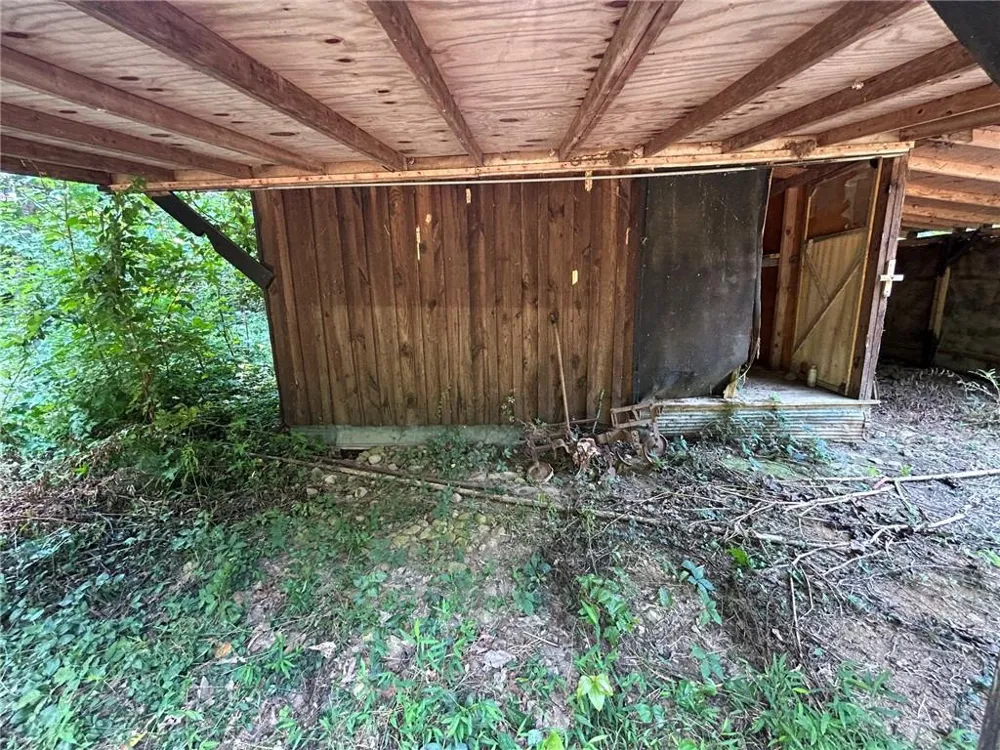 38 Stamp Creek Road NE White, GA 30184