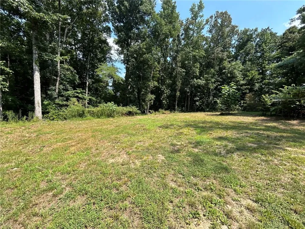 38 Stamp Creek Road NE White, GA 30184