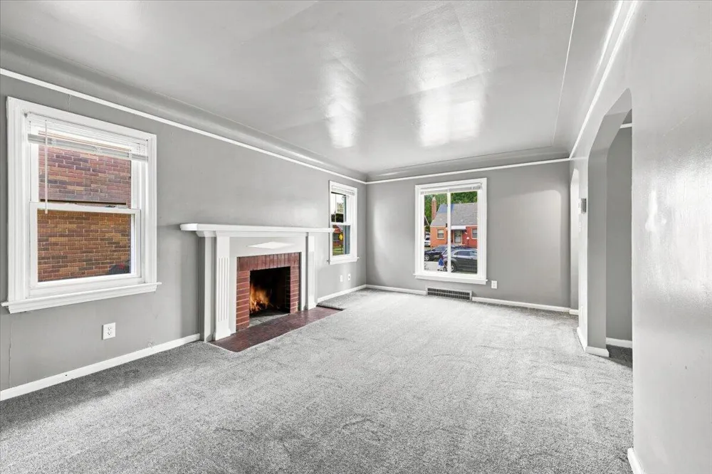 16143 Oakfield Street Detroit, MI 48235