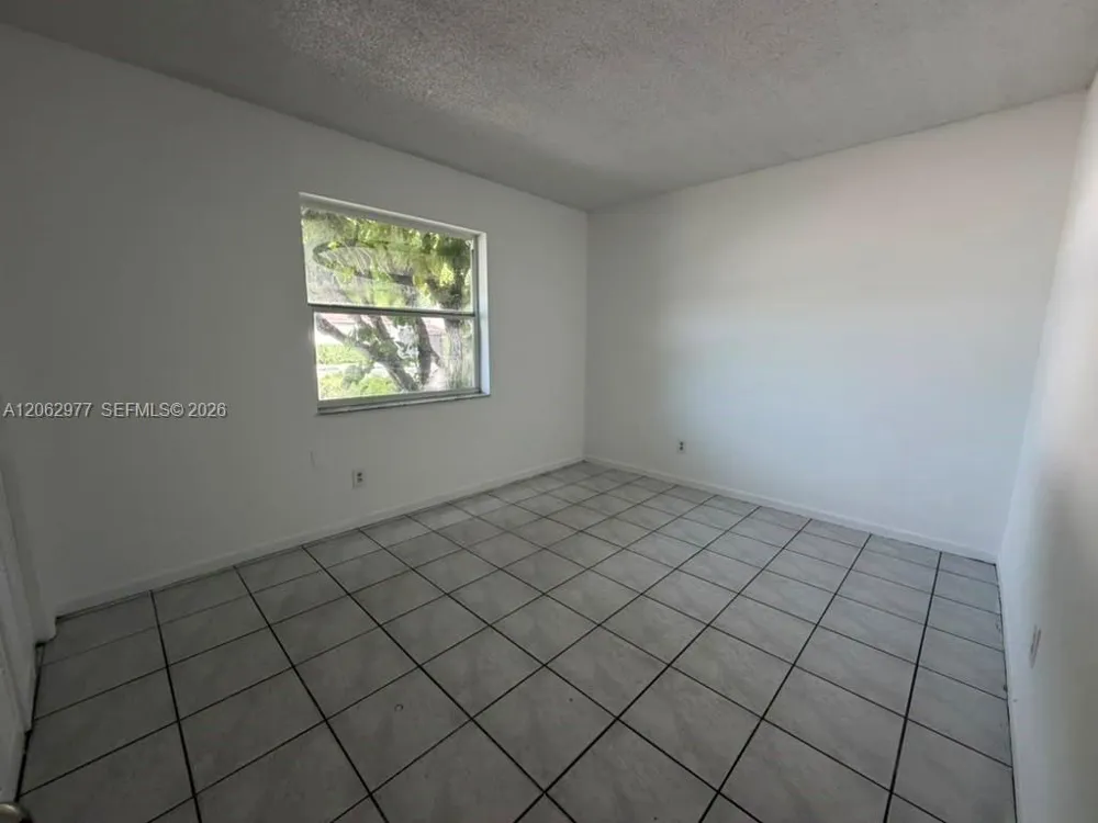 4045 SW 68th Way #5-I Miramar, FL 33023