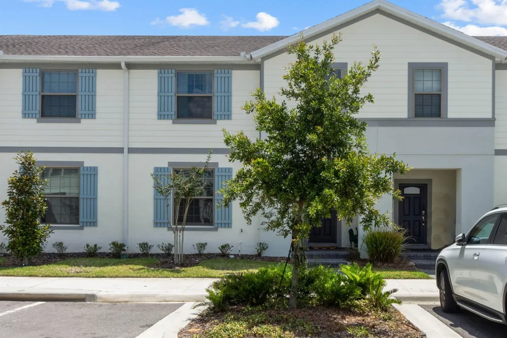 2431 Dubai Street Kissimmee, FL 34747