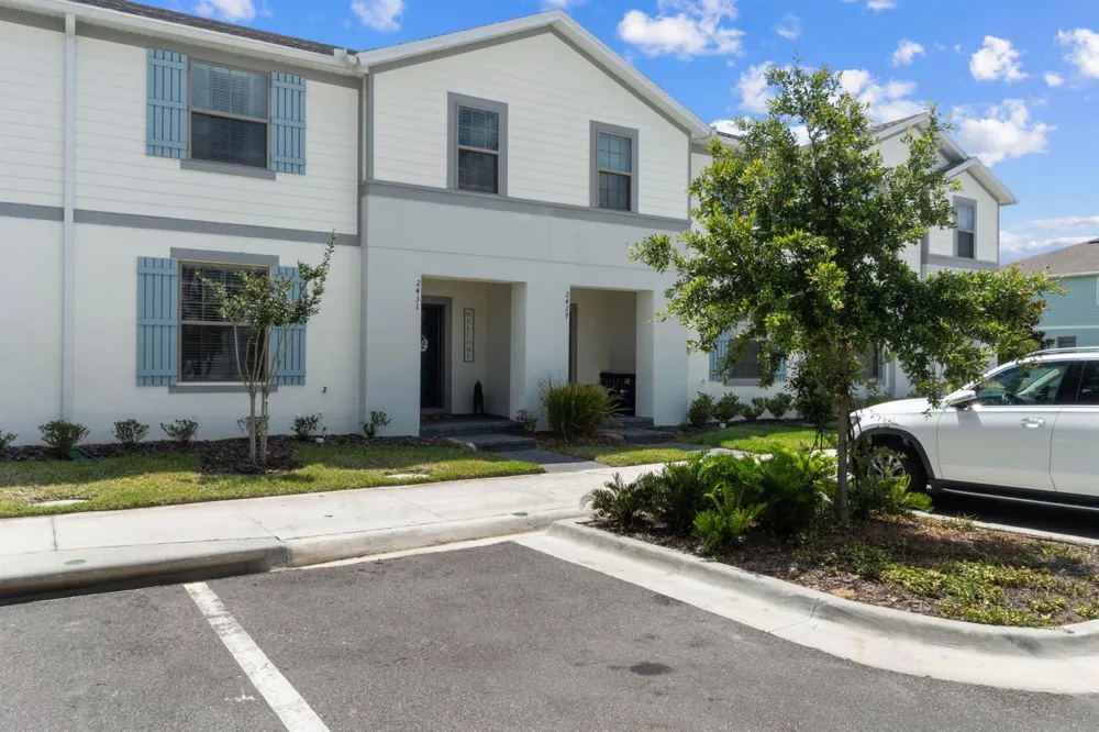 2431 Dubai Street Kissimmee, FL 34747