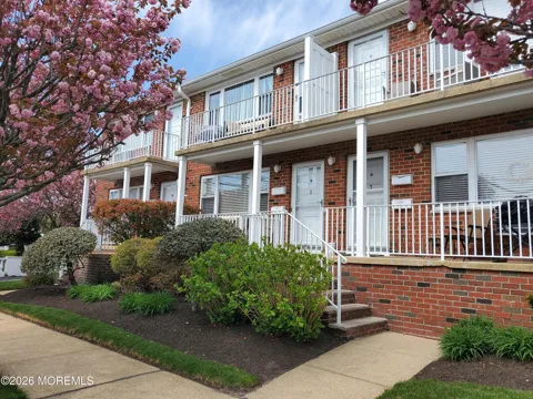 201 3rd Avenue #2B