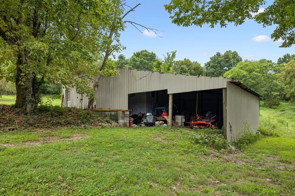 9680 Highway 25 E Hartsville, TN 37074