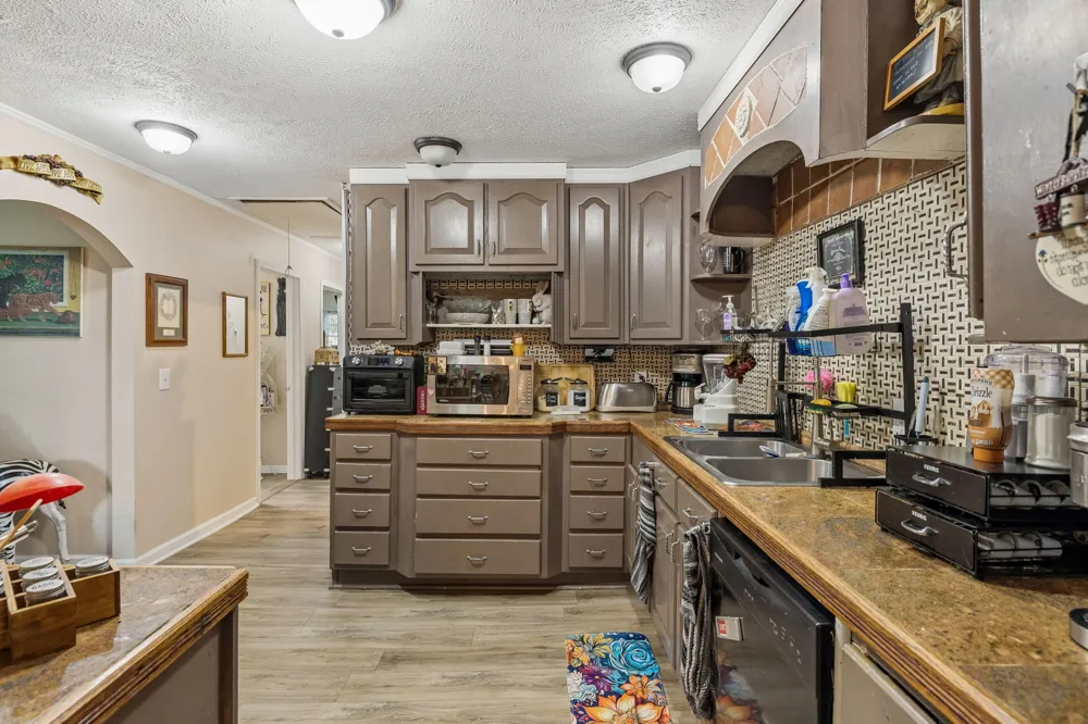9680 Highway 25 E Hartsville, TN 37074