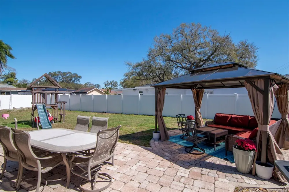 2535 LAKE ELLEN DRIVE Tampa, FL 33618