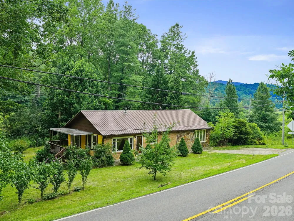 1644 State Hwy 80 S Burnsville, NC 28714
