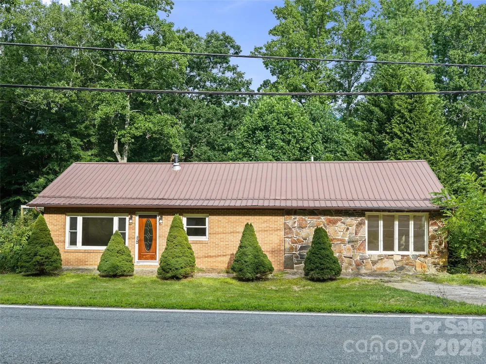 1644 State Hwy 80 S Burnsville, NC 28714
