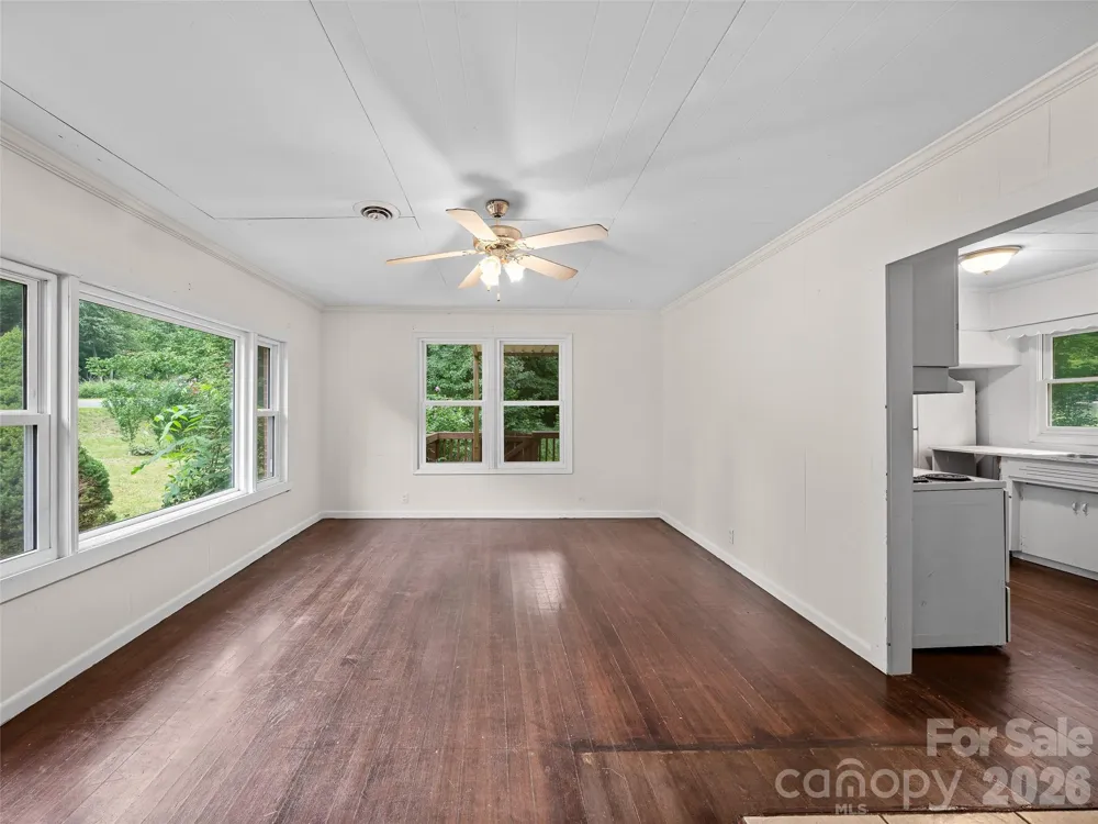 1644 State Hwy 80 S Burnsville, NC 28714