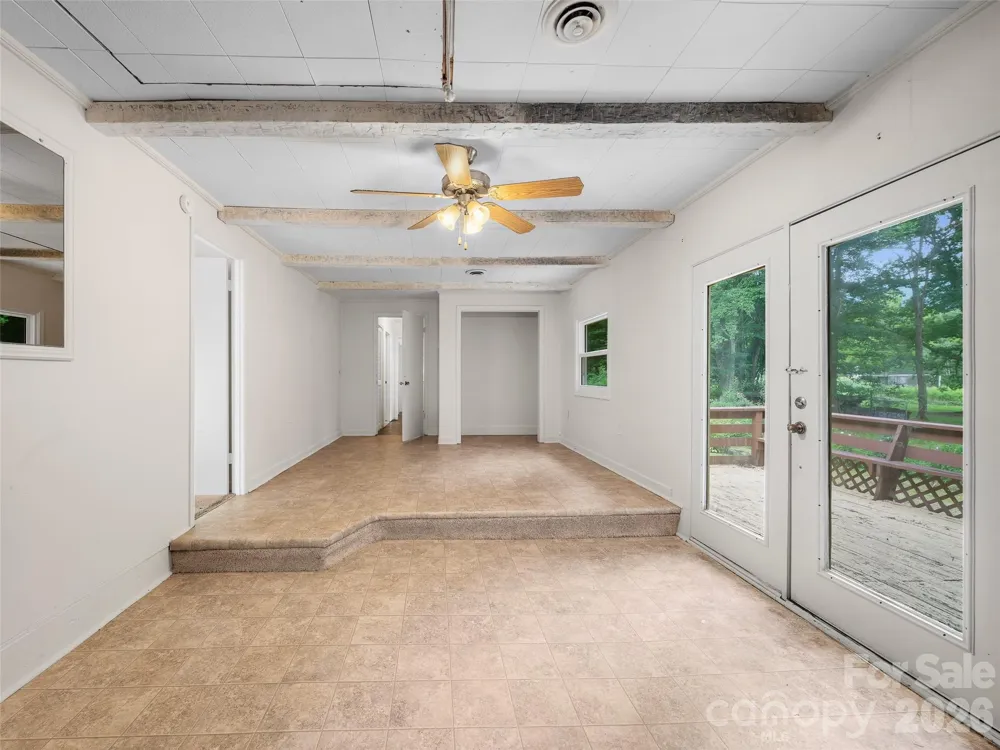 1644 State Hwy 80 S Burnsville, NC 28714