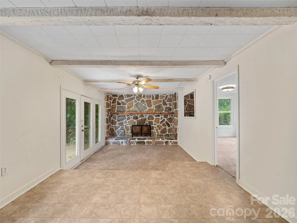 1644 State Hwy 80 S Burnsville, NC 28714