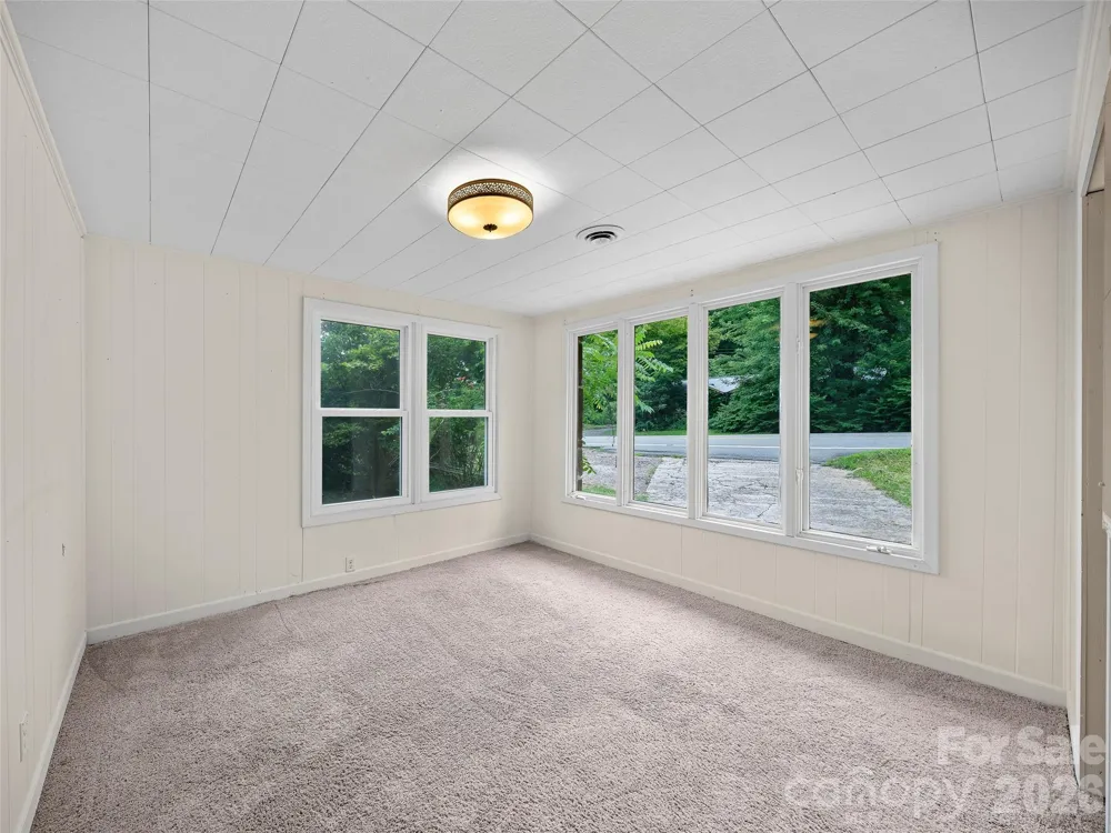 1644 State Hwy 80 S Burnsville, NC 28714