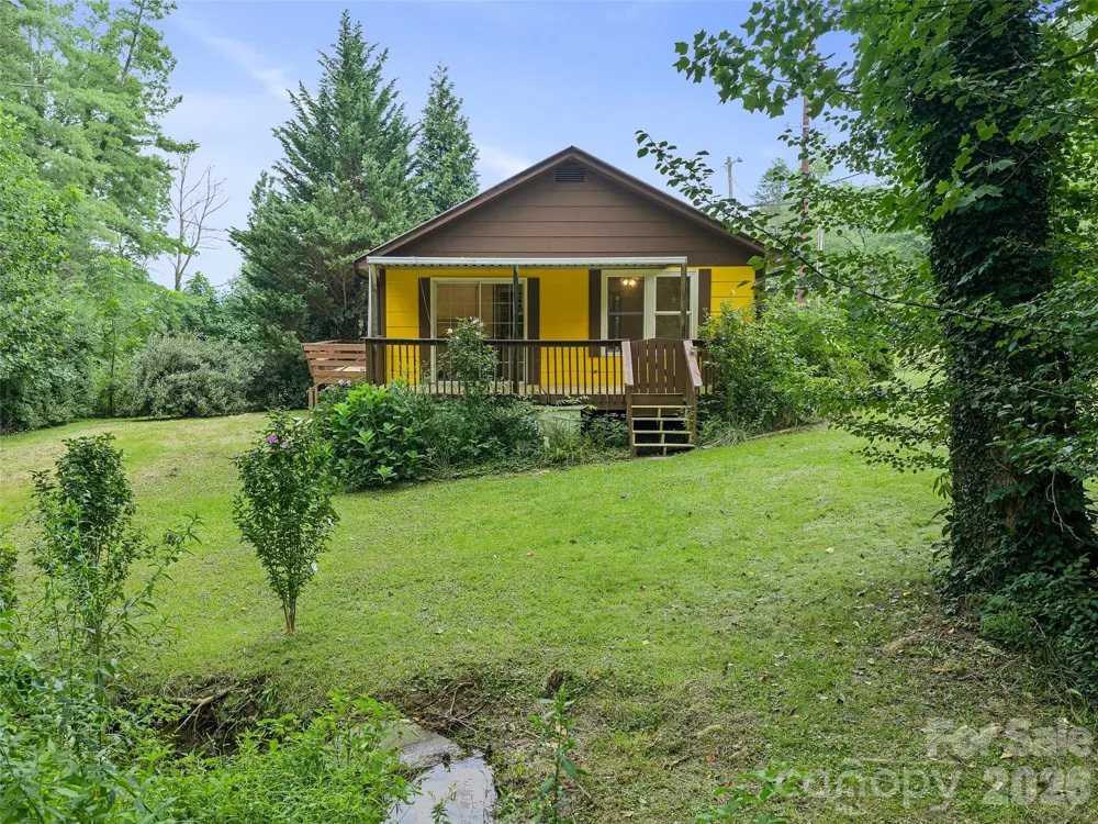 1644 State Hwy 80 S Burnsville, NC 28714