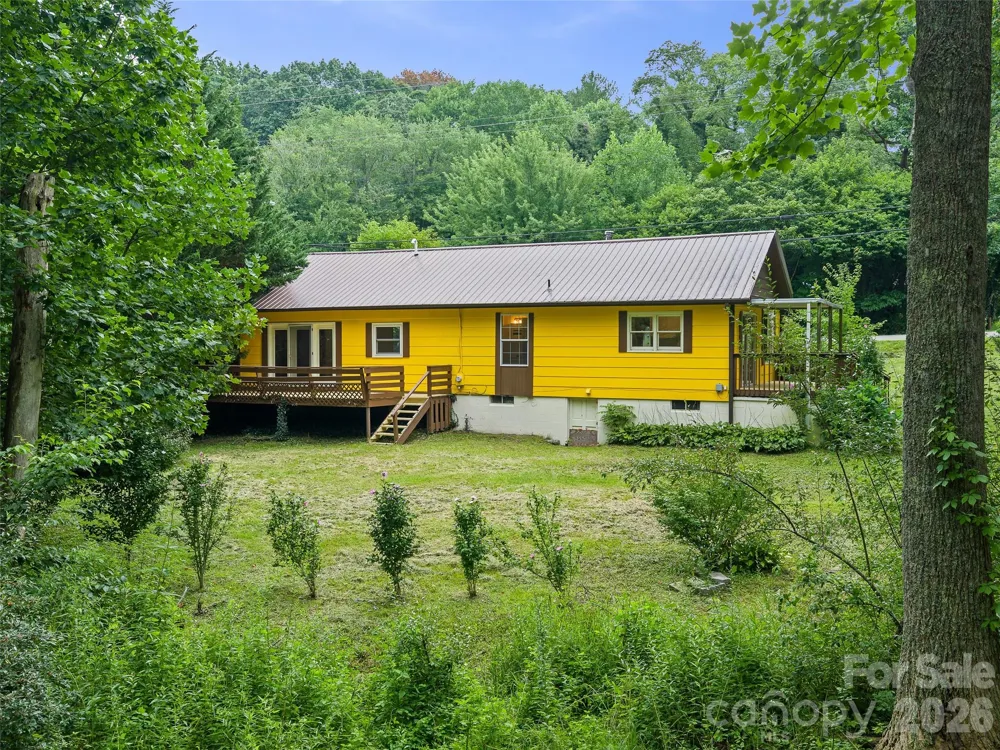 1644 State Hwy 80 S Burnsville, NC 28714