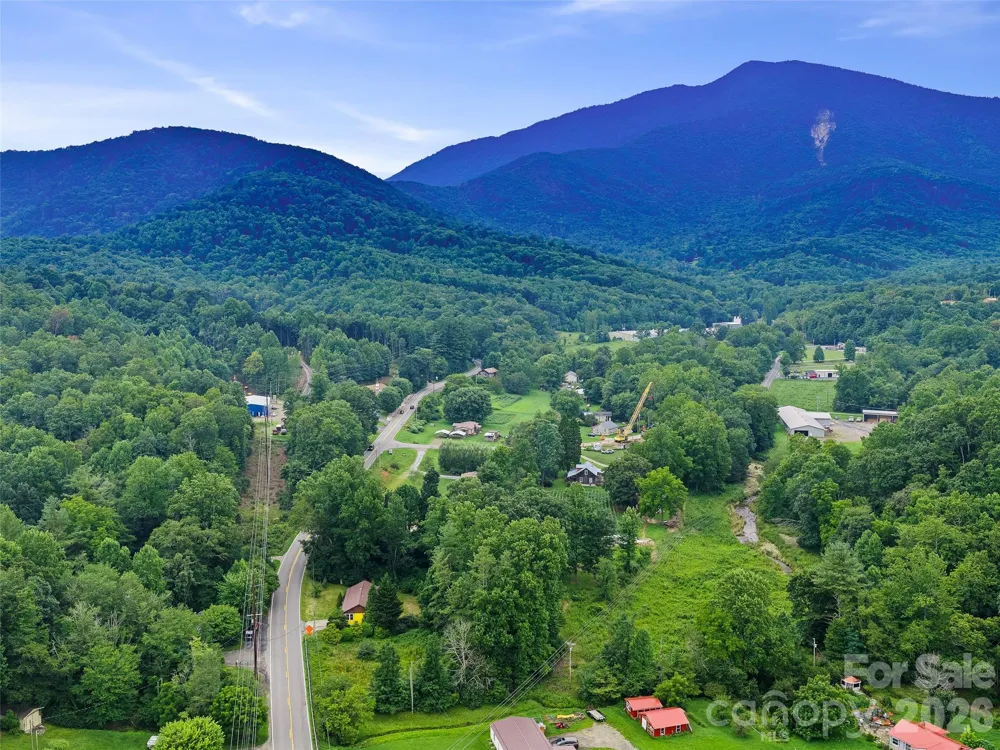 1644 State Hwy 80 S Burnsville, NC 28714