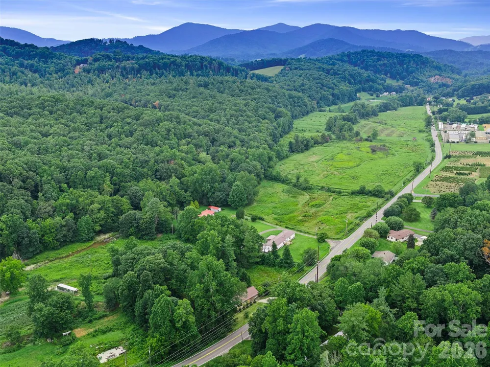 1644 State Hwy 80 S Burnsville, NC 28714
