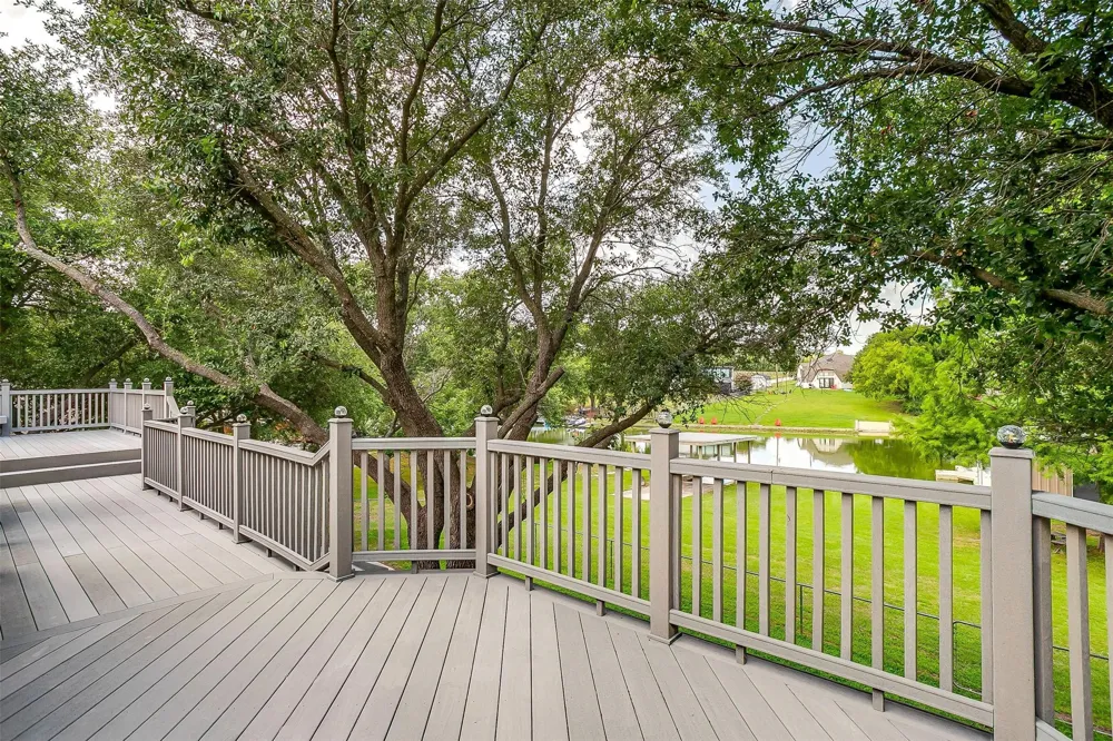 11972 Younger Court Azle, TX 76020