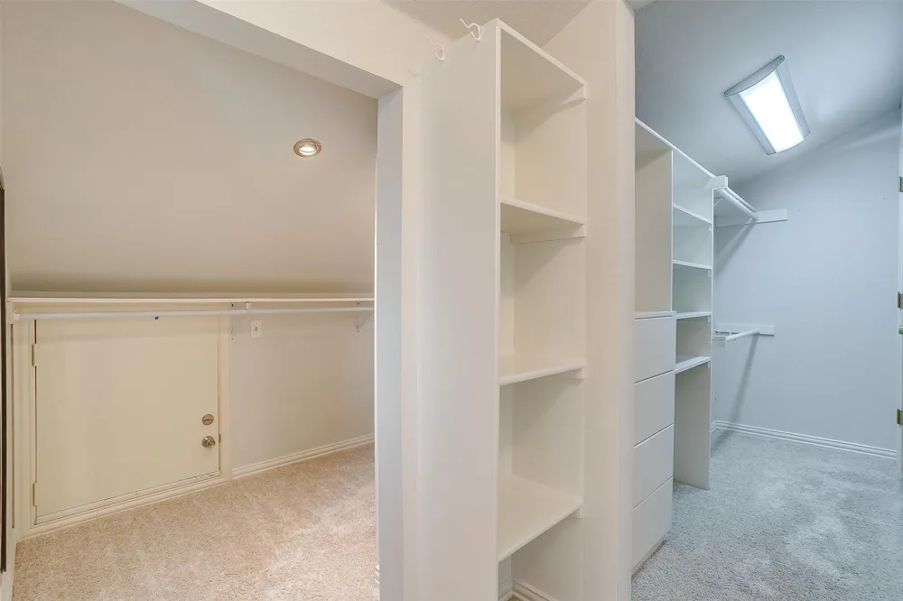 11972 Younger Court Azle, TX 76020