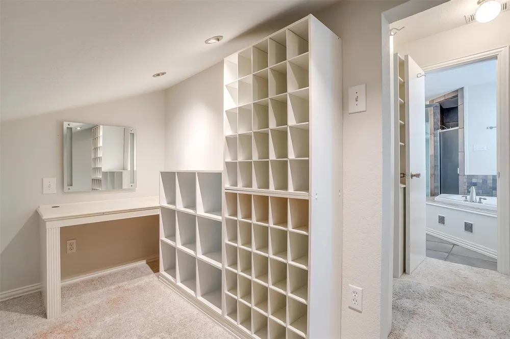 11972 Younger Court Azle, TX 76020