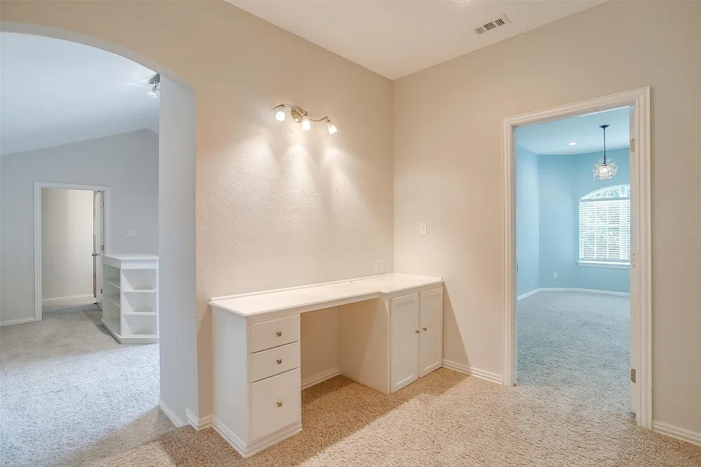 11972 Younger Court Azle, TX 76020