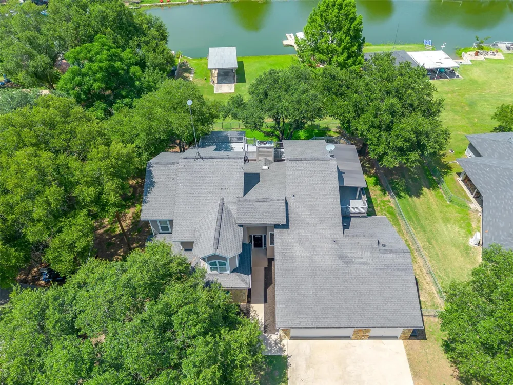 11972 Younger Court Azle, TX 76020