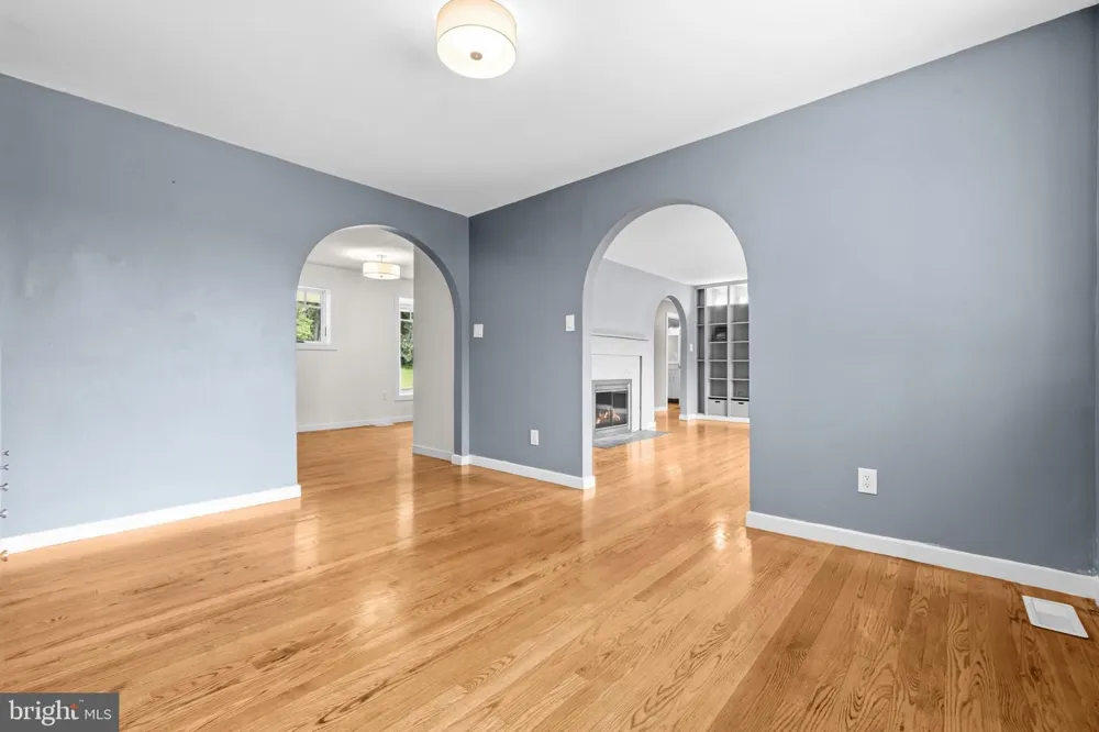 39030 MOUNT GILEAD ROAD Leesburg, VA 20175