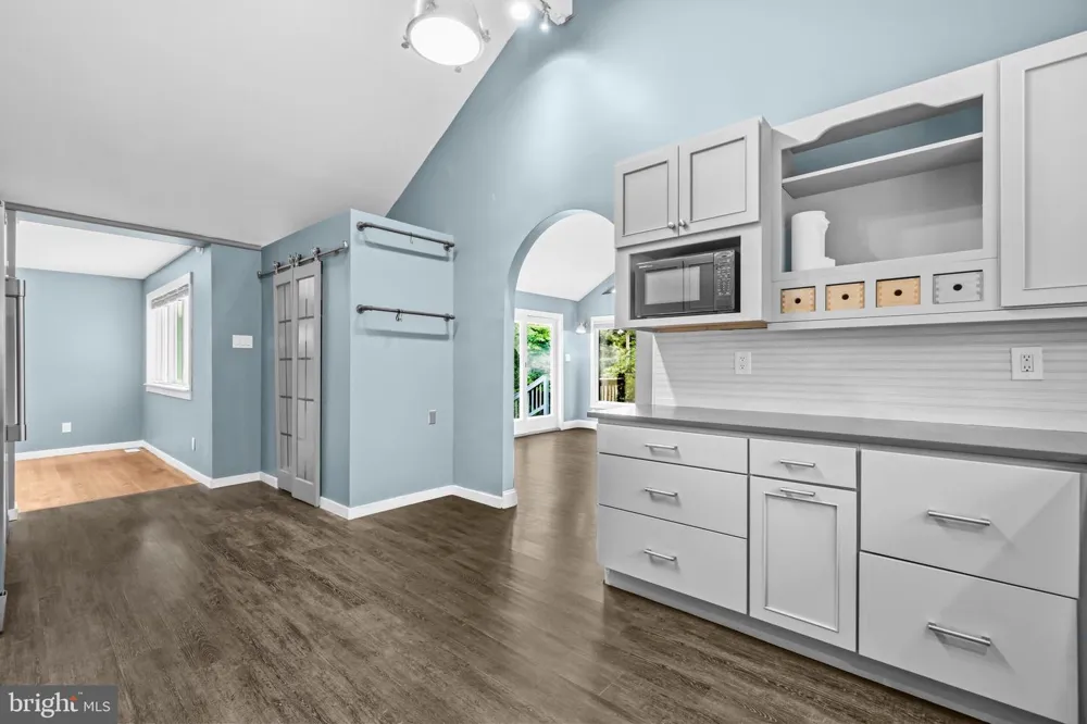 39030 MOUNT GILEAD ROAD Leesburg, VA 20175