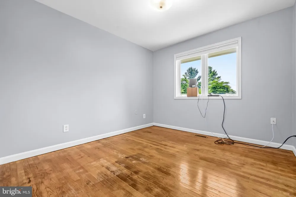 39030 MOUNT GILEAD ROAD Leesburg, VA 20175
