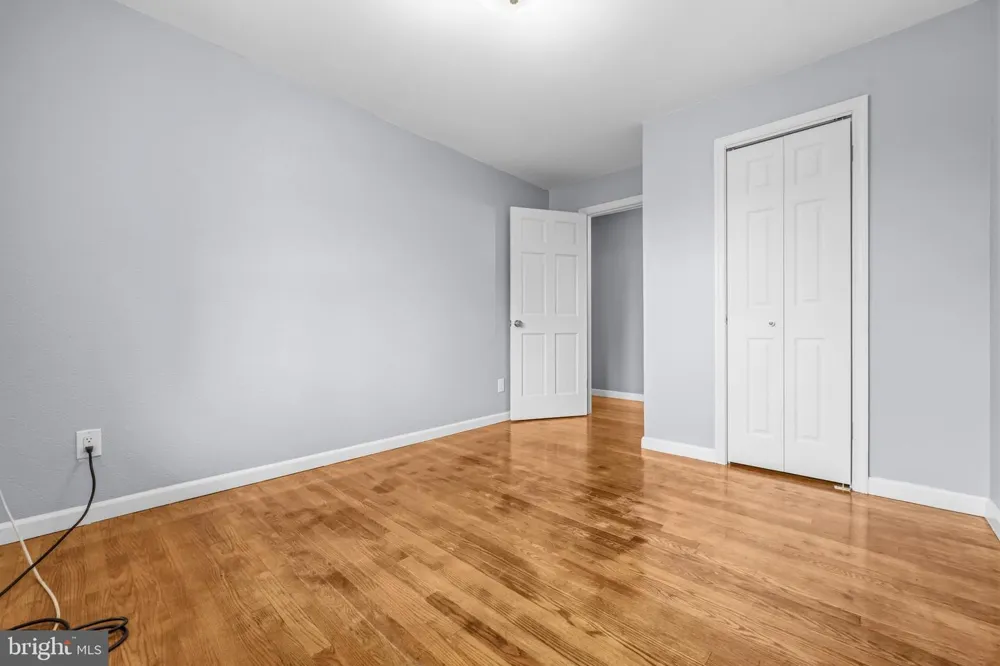 39030 MOUNT GILEAD ROAD Leesburg, VA 20175