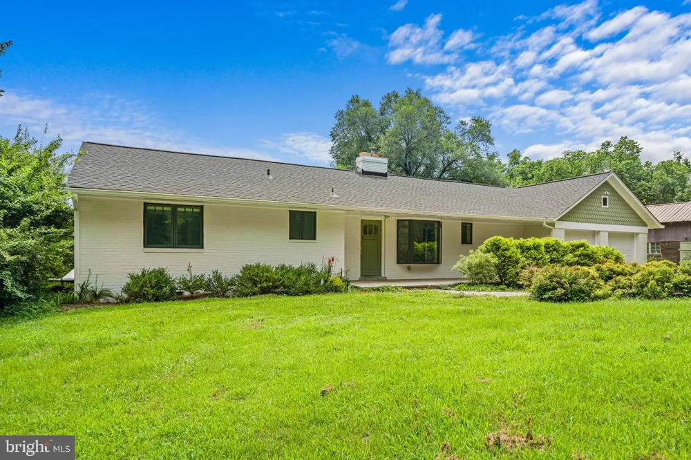 39030 MOUNT GILEAD ROAD Leesburg, VA 20175
