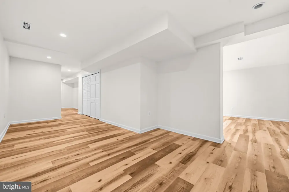 39030 MOUNT GILEAD ROAD Leesburg, VA 20175