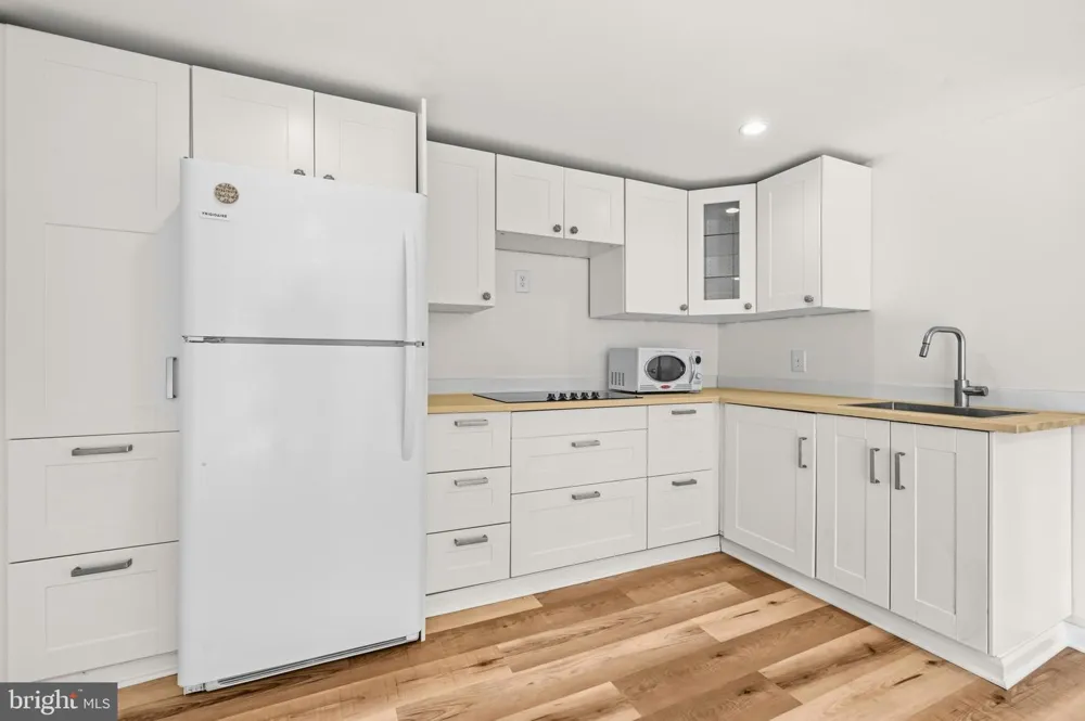 39030 MOUNT GILEAD ROAD Leesburg, VA 20175