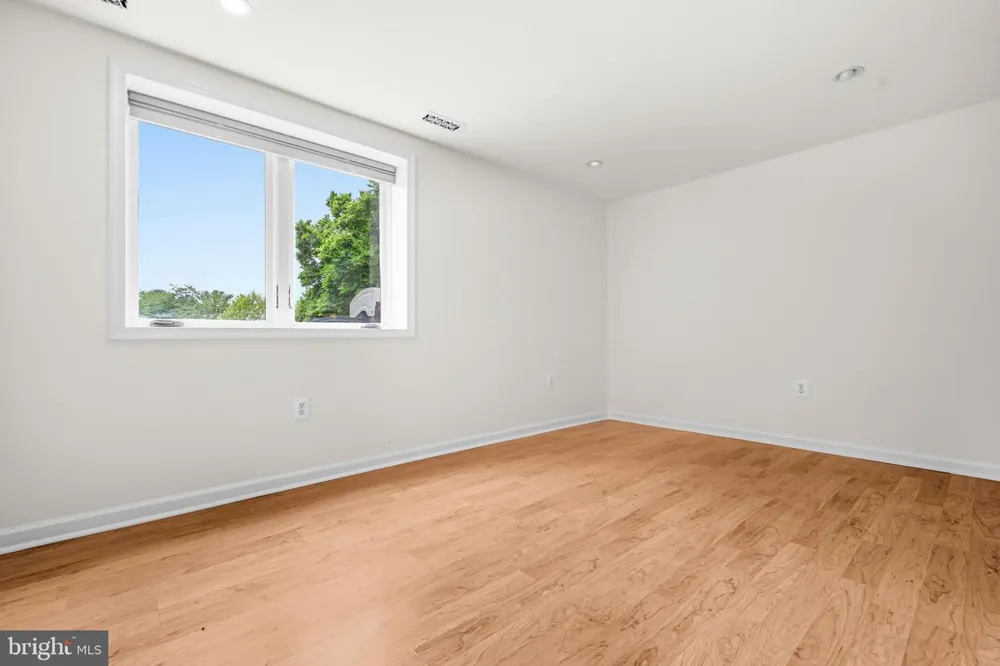 39030 MOUNT GILEAD ROAD Leesburg, VA 20175