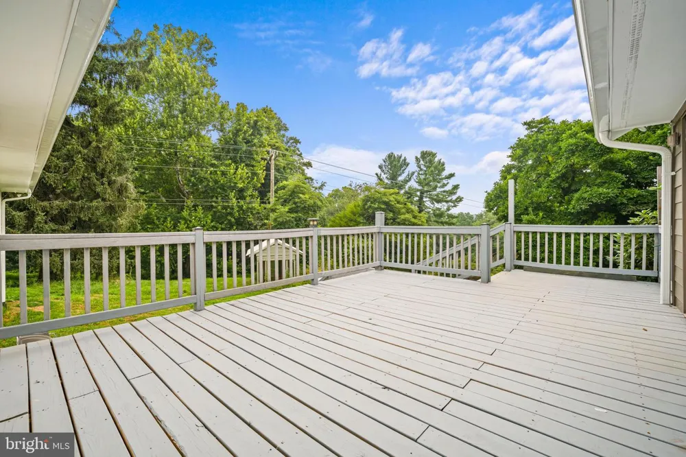 39030 MOUNT GILEAD ROAD Leesburg, VA 20175
