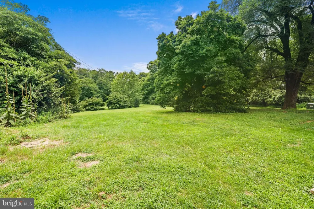 39030 MOUNT GILEAD ROAD Leesburg, VA 20175