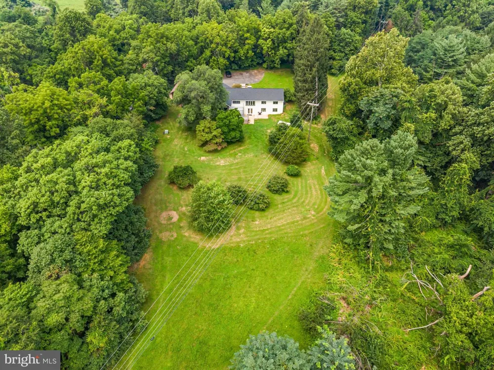 39030 MOUNT GILEAD ROAD Leesburg, VA 20175