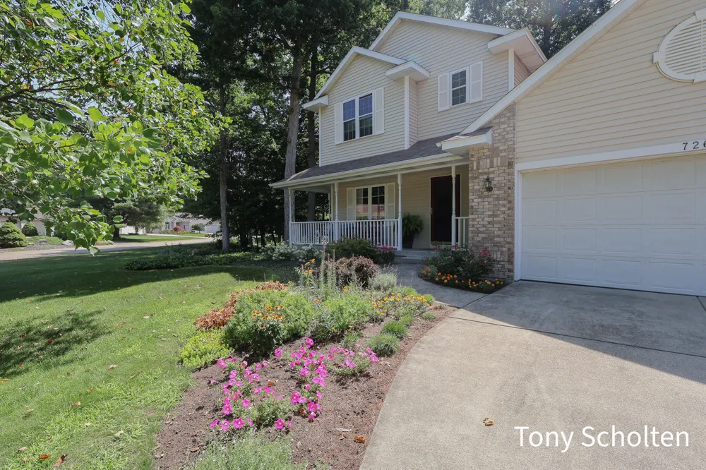 7260 Oaklane Court Hudsonville, MI 49426